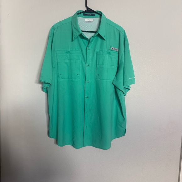 Columbia Men's Aqua Button Down Shirt - Picture 1 of 4